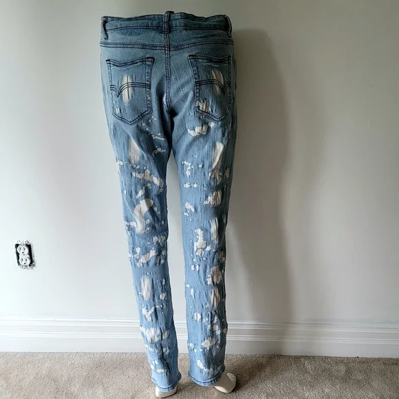 Women's Distressed and Ribbed Jeans Size 11 - Picture 2 of 9